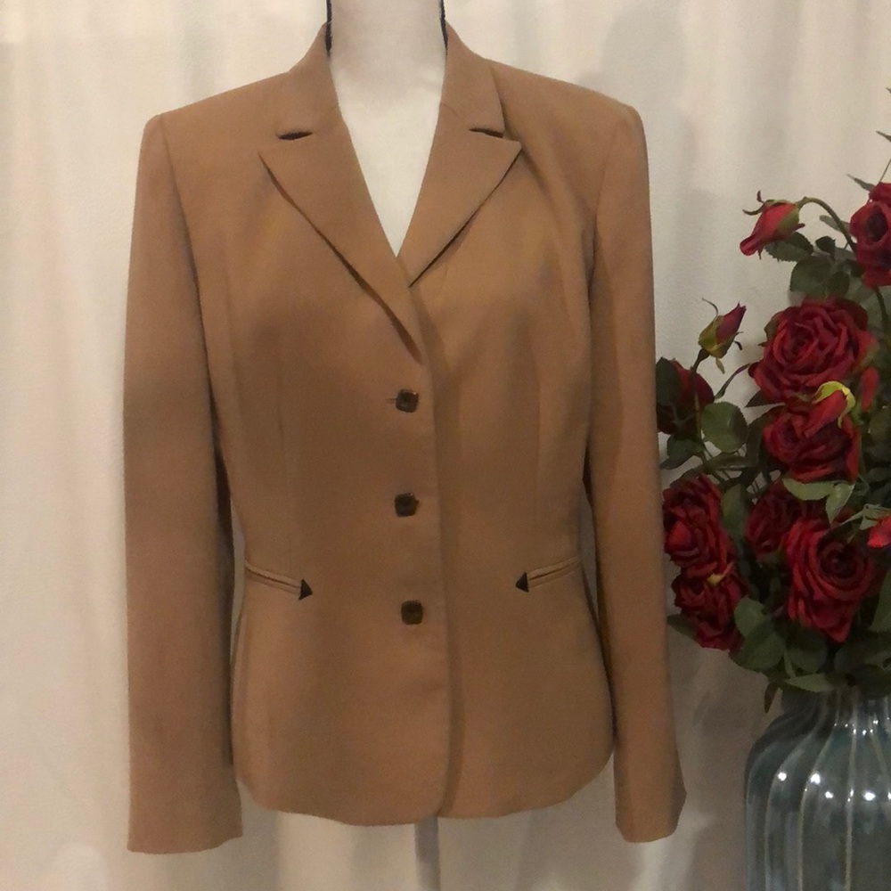 Tahari jacket size 12